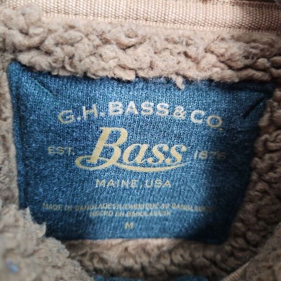 GH Bass & Co Mens Med Green pullover 1/4 button sweatshirt style - Picture 2 of 9